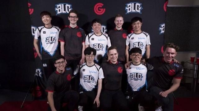 坦诚地讨论 坦诚地讨论